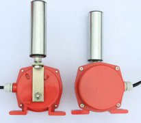 DKPT1-20-35兩級跑偏開關(guān)輸送機(jī)跑偏開關(guān) DKPT1-20-35兩級跑偏開關(guān)輸送機(jī)跑偏開關(guān)