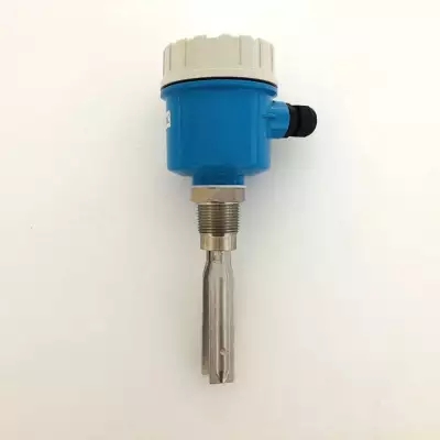 UHZ-68捆綁式干簧管磁翻板液位計、UZK-11堵煤開關給料機用阻旋料位計廠家